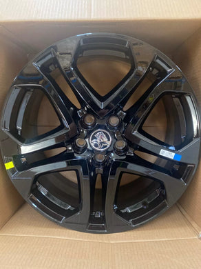 Genuine Holden VF S2 SSV-CALAIS- CALAISV  Redline Front Alloy Wheel 19 X 8.5