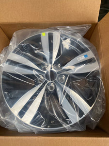Genuine Holden VF S1 SS-SV6 STORM 2013-2014 ALLOY WHEEL & CAP
