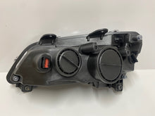 Genuine Holden WM Statesman Caprice RH Headlamp Headlight 92252980