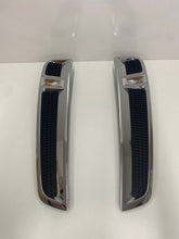 Genuine Holden VF Commodore Guard Vent Pair LH RH SS SV6 Calais Chevrolet SS