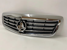 Genuine GM Statesman WM Series 1-2007-2010 Front Grille Assembly