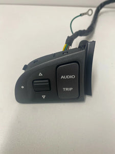 Genuine Holden VE Commodore S1  Steering Wheel Control Switches  Silver