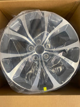 Genuine Holden VF Series 1 Calais & V & SSV  Alloy Wheel 18 X 8