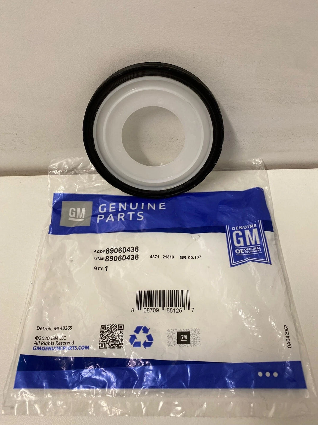 Holden Commodore Rear Main Plate Seal All V8 Engines 1997-2017 Genuine PN 890640