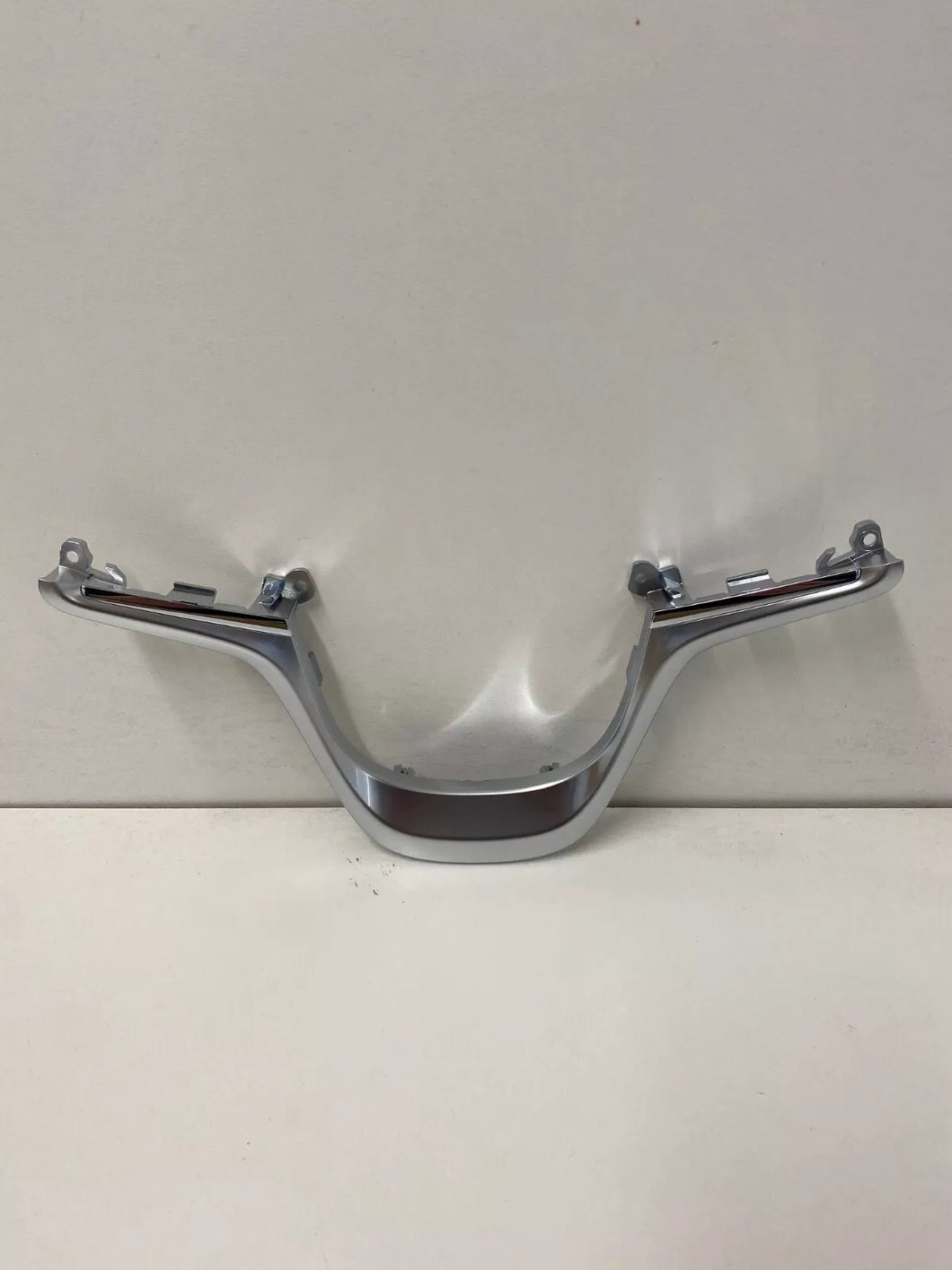 Holden Genuine VF WN Steering Wheel trim Cover  Galvano Silver
