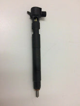 Genuine Holden Cruze  Z20D1 2.0  Litre Turbo Diesel  " Fuel Injector "