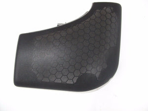 VT-VZ COMMODORE SEDAN WAGON CREWMAN UTE FRONT DOOR SPEAKER GRILLE PAIR