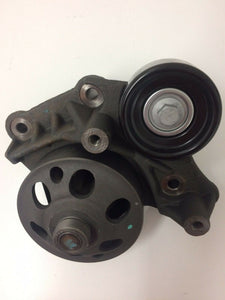 Genuine Holden RG Colorado 2.8 Litre Duramax " Cooling Fan Hub and Bracket  "