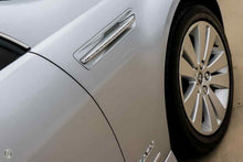 Holden WM  Statesman & Caprice Alloy Wheel 18 x 8 Bright Silver *DAMAGED STOCK*
