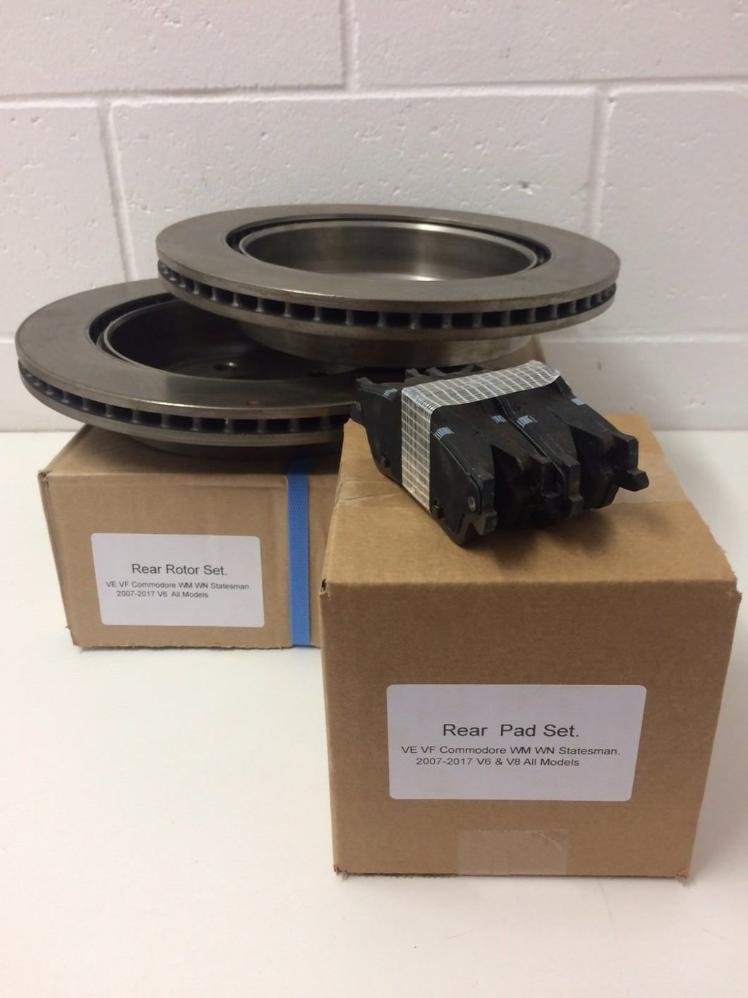 Genuine Holden Brake Rotor & Pad Set Rear  Commodore/ Statesman VE VF  WM WN