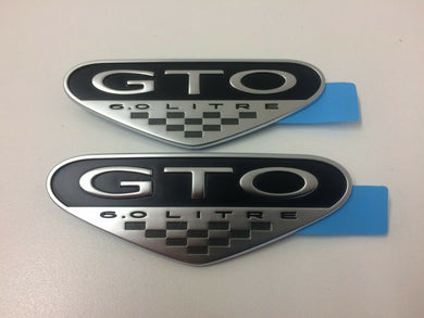 GTO Pontiac 2004-2006 Genuine Pair front fender 